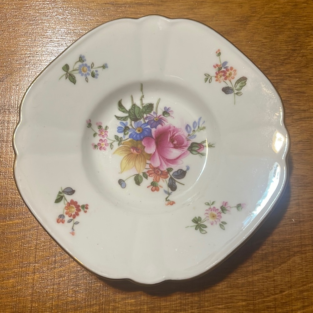 Vintage Royal crown derby made in England plate